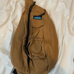 KAVU ROPE SLING BAG DUNE COLOR